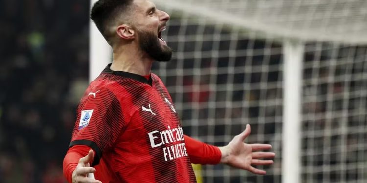 Torcida do Vasco invade perfil de artilheiro: "Vem ser feliz"