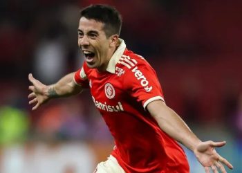 Vasco tem interesse em De Pena, do Inter