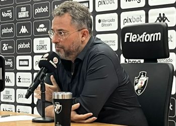 Alexandre Mattos quebra o silêncio e fala sobre possível atrito no Vasco