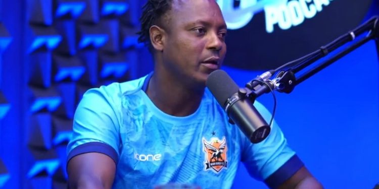 Andrézinho não acha Payet fora de série, fala sobre carências de ídolos e afirma que foi o último a levantar um título pelo Vasco