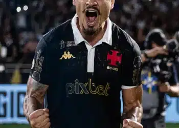 "Apressou…" Vitória cobra decisão do Vasco por saída de Maicon