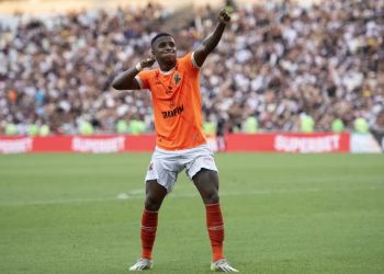 Atacante do Nova Iguaçu revela pedido da torcida do Vasco para jogo contra o Flamengo