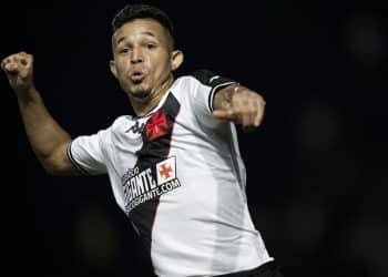 Chegou com desconfiança da torcida, mas já está se destacando no Vasco