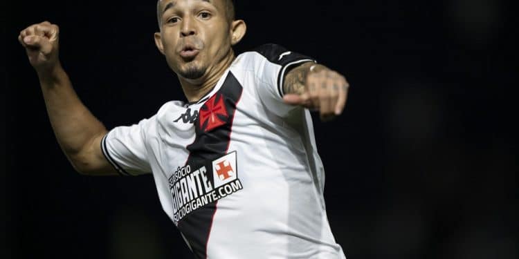 Chegou com desconfiança da torcida, mas já está se destacando no Vasco
