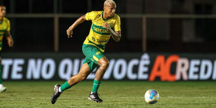 Vasco tem interesse em Deyverson