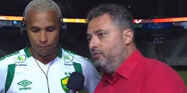 Deyverson revela ligação de Alexandre Mattos, diretor do Vasco