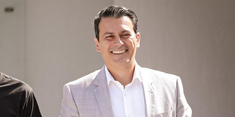 Diretor não trocará o São Paulo pelo Vasco, afirma jornalista