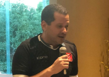 Ex-VP de marketing do Vasco avisou sobre esvaziamento de sócios com SAF, mas Salgado ignorou