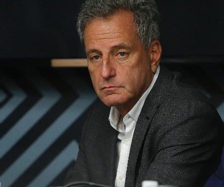 Flamengo entra na briga com o Vasco por atacante destaque