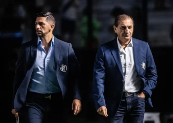 URGENTE! Comissão técnica muda o tom e cobra reforços no Vasco