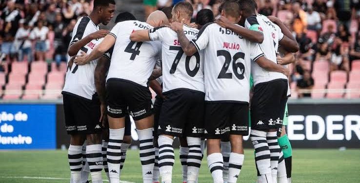 Clube da Série A quer tirar zagueiro importante do Vasco