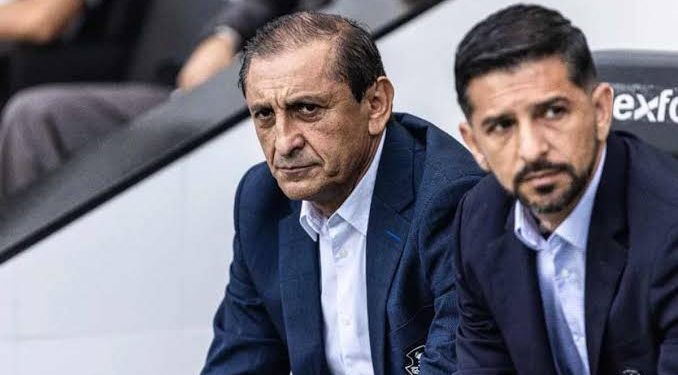 Relação entre comissão técnica do Vasco e Alexandre Mattos não é das melhores, afirma jornalista