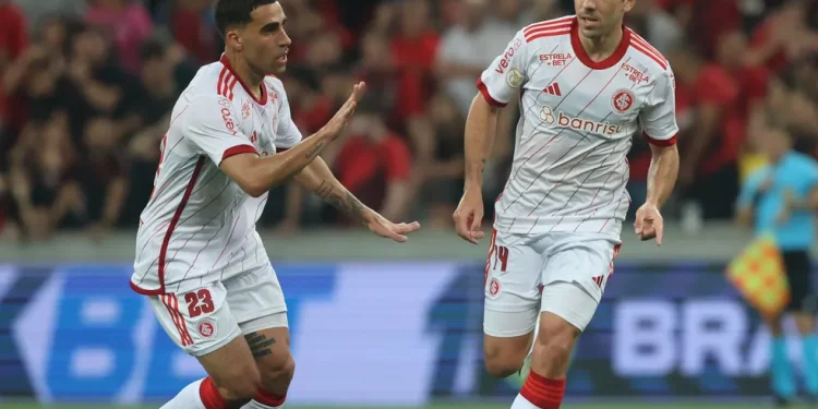 Alvos do Vasco, De Pena e Gabriel não estão nos planos do Inter