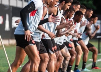 Confira o clube que deve fazer amistoso com o Vasco nesta semana