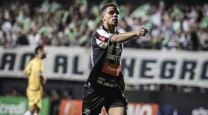 Alvo do Vasco, Robert fecha com o Atlético-MG