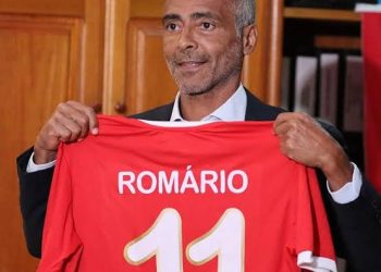 Romário surpreende e contrata dois jogadores ex-Vasco para o América-RJ