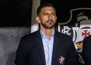 Emiliano descarta falsa promessa e fala sobre realidade do Vasco no próximo Brasileirão