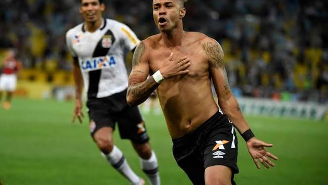Ex-Vasco, Rafael Silva surpreende e acerta com clube carioca