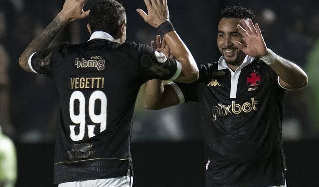 Domínio gringo: estrangeiros são responsáveis por 80% dos gols do Vasco em 2024