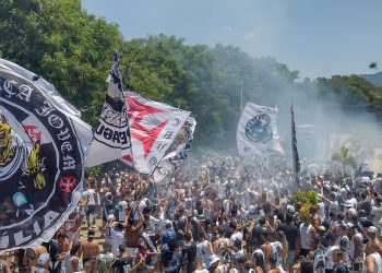 Maior T.O do Vasco, Força Jovem cobra reforços em nota