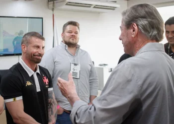 Pedrinho afirma ter relação fria com 777 Partners, dona do Vasco