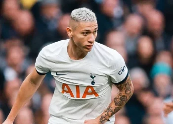 Richarlison admite ser vascaíno: "Jogaria no Vasco"