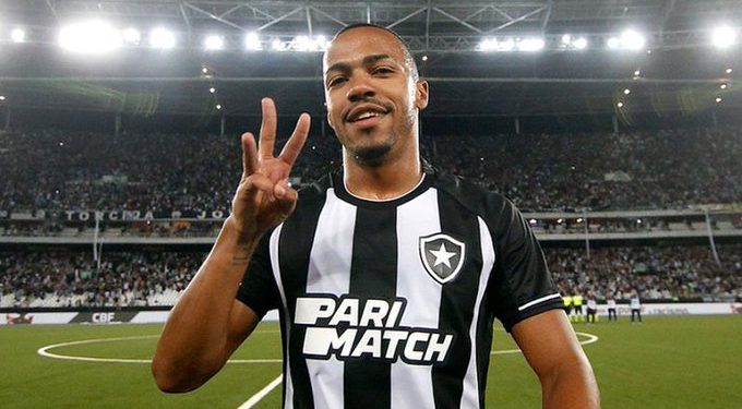 Marlon Freitas será jogador do Vasco? Diretor do Botafogo abre o jogo