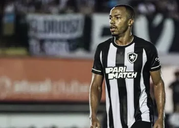 Jogador é sonho de consumo da comissão técnica e Vasco deve tentar mais uma vez a contratação