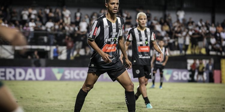 Vasco dá mole e está perdendo destaque do estadual para clube mineiro