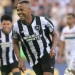 Vasco prioriza contratação de volante e mira jogador do Botafogo na janela de abril