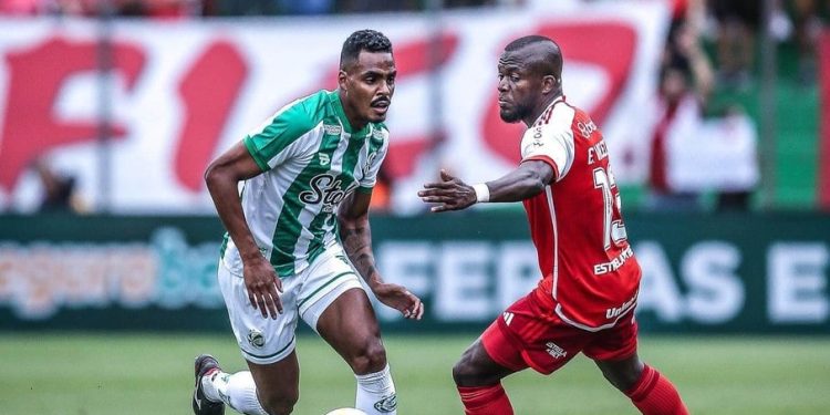 Vasco quer volante que parou ataque do Internacional