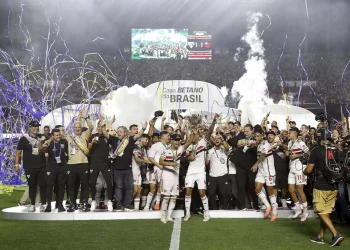 Vasco tentou contratar ídolo do São Paulo