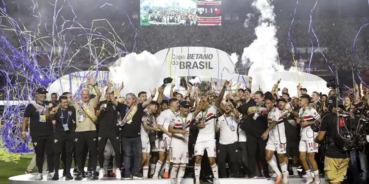 Vasco tentou contratar ídolo do São Paulo