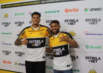 Adversário do Vasco, Criciúma apresenta dois reforços e já vão atuar contra o Cruzmaltino