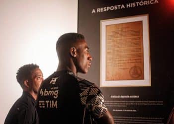 Vasco vai celebrar os 100 anos da Resposta Histórica com lançamento de camisas comemorativas