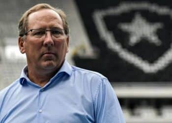 Botafogo recusa proposta milionária do Vasco por titular