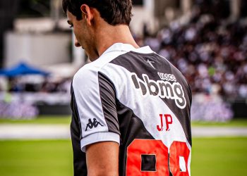 Jogou demais! Conheça JP, a nova joia do Vasco que chamou atenção de todo mundo