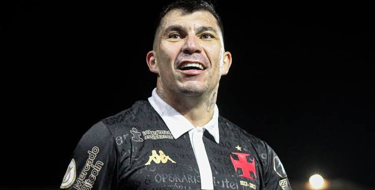 Zagueiro do Vasco, Medel será relacionado contra o Criciúma