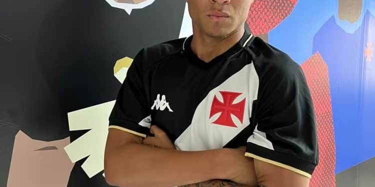 Jogador deixa o Juventude e fecha com a base do Vasco