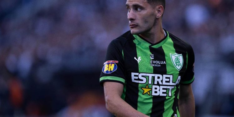 Quem é Martínez, jogador desejado pelo Vasco?