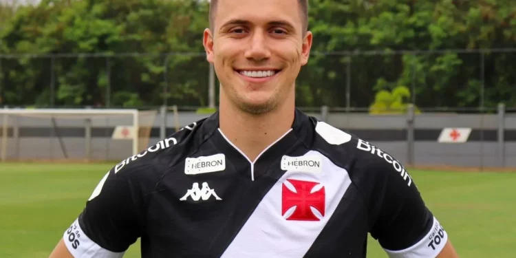 Lucas Piton é prioridade no Vasco em 2024