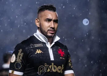Payet avisa para pessoas próximas que não ficará no Vasco
