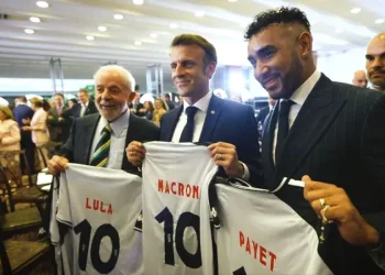 Presidente da França pede para que Payet, do Vasco, volte para o Marseille