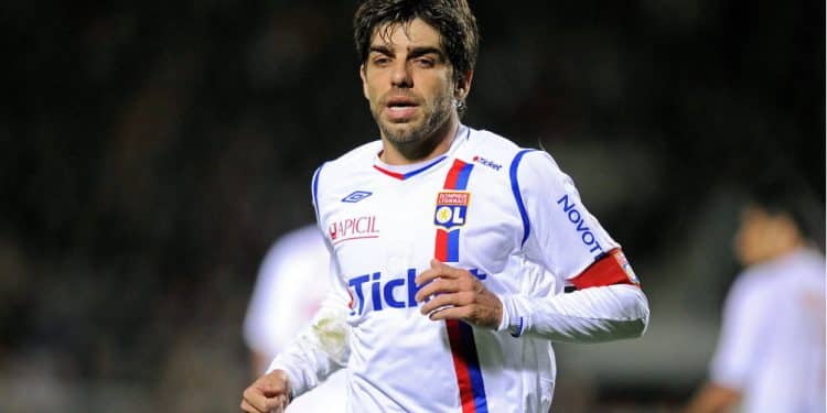 Quais são os melhores cobradores de falta do século?