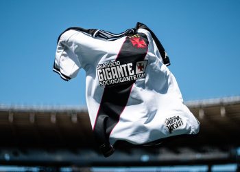 Fonte da SAF do Vasco diz que patrocinador master está encaminhado