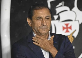 Vasco recebe negativa e pode ficar sem reforço importante
