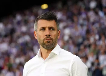 Vasco vai atrás de Paulo Pezzolano para ser técnico da equipe