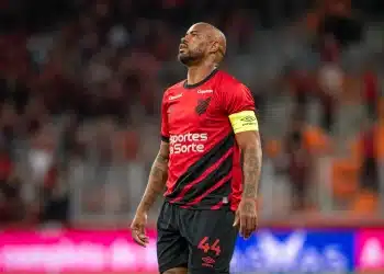 Athletico-PR, adversário do Vasco, vive grande fase defensiva; confira