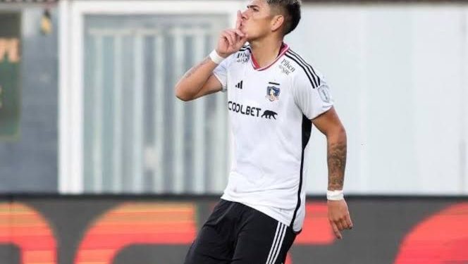 Vasco tem interesse em treinador que comanda equipe de Carlos Palacios