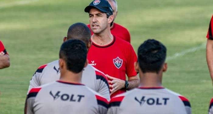 Próximo adversário do Vasco, Vitória ainda não venceu no Brasileirão